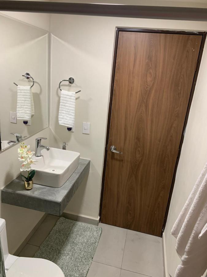 Departamento Nuevo Y Centrico Con Ambiente Familiar En Guadalajara Apartment Exterior photo